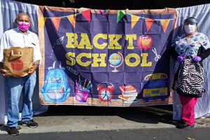 campaña de vuelta a la escuela en la calle davis san leandro